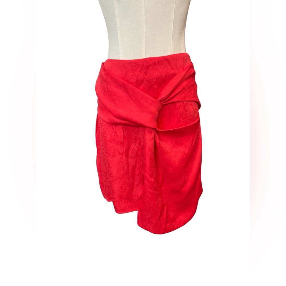 ❤️ EUC ZARA Satin Effect Red Knotted Front Mini Skirt | Women’s Size Small